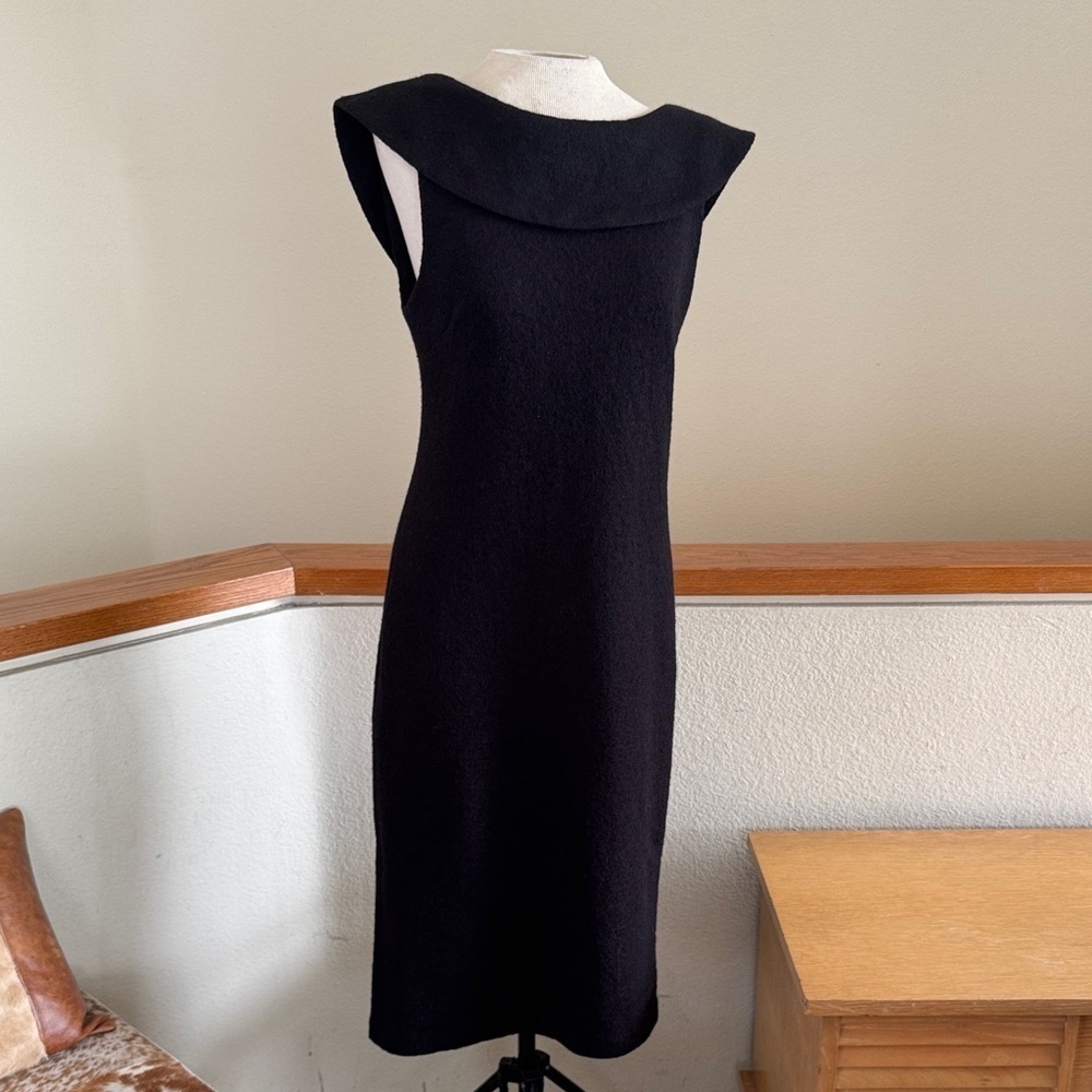 Banana Republic Black Midi Dress size 8
Italian Wool